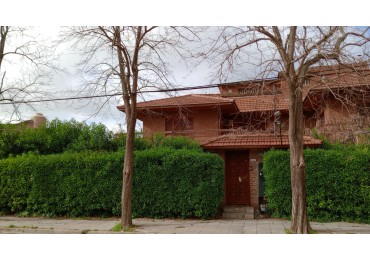 Chalet P.H. 5 Ambientes con Patio y Jardin 