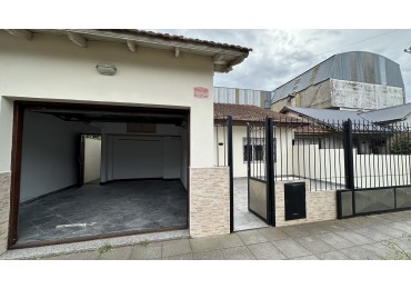 Casa 4 Ambientes + Garage + Quincho