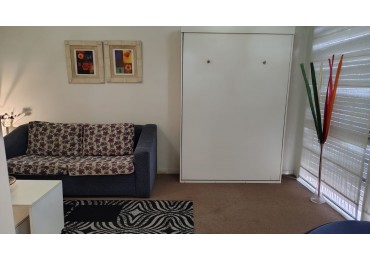 Departamento 1 Ambiente a la Calle con Balcon