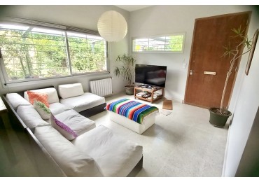 ALQUILER 24 MESES MODERNA CASA 3 AMBIENTES