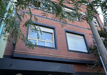 Alquiler Consultorio c/baño Privado