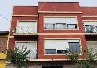 Departamento 2 Ambientes a la calle con Balcon