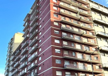Departamento de 3 Ambientes c/Dep Servicio y Cochera